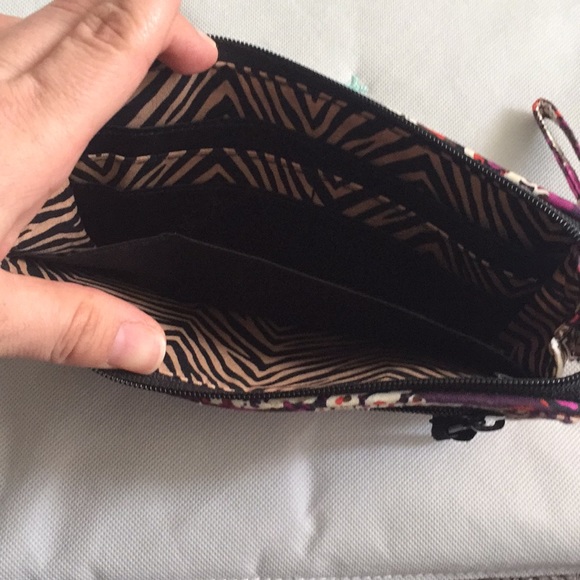 Vera Bradley wallet/wristlet - Picture 4 of 4